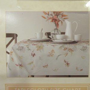 Fall/Winter motif tablecloth